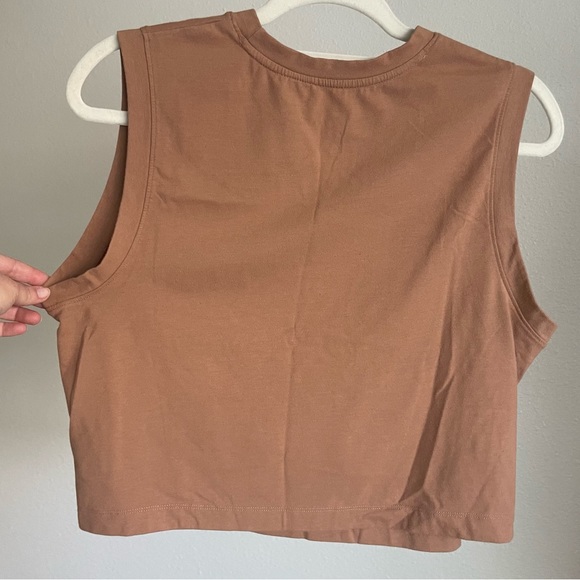 Target Boxy Tank - Picture 3 of 5